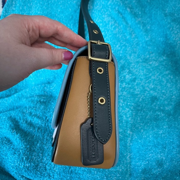 Coach Rambler Crossbody 16 - Picture 7 of 11